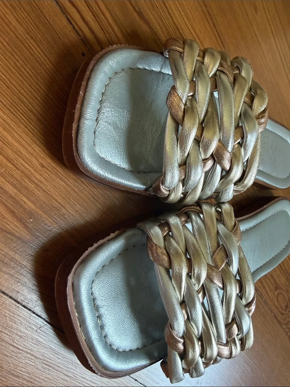 Vince Camuto slip vince